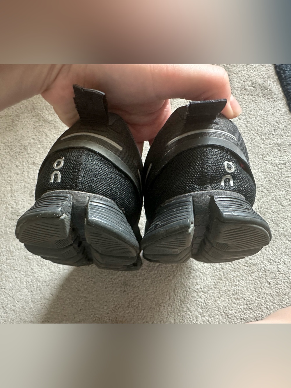 On Running On Cloud Black Athletic Shoes Women’s Size 8 - Picture 9 of 11
